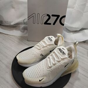 NEW Nike Womens Air Max 270 Cocounut Cream Yellow Translucent Air Unit Size 10